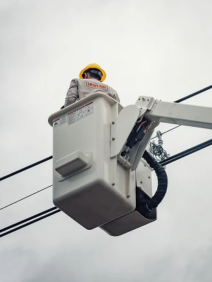 alliance-people-shoot2-18-e1530825188507 1 Polyethylene bucket truck bucket liner used for improved safety and comfort.